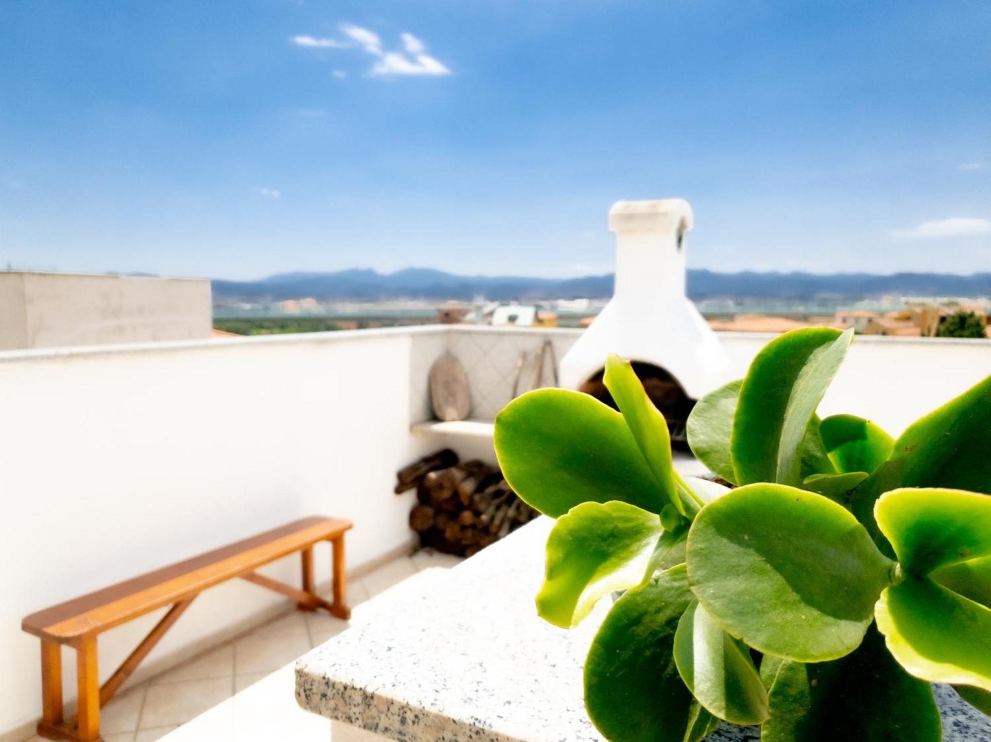 Penthouse Attico Pop - Pms Casevacanze Olbia Eksteriør billede
