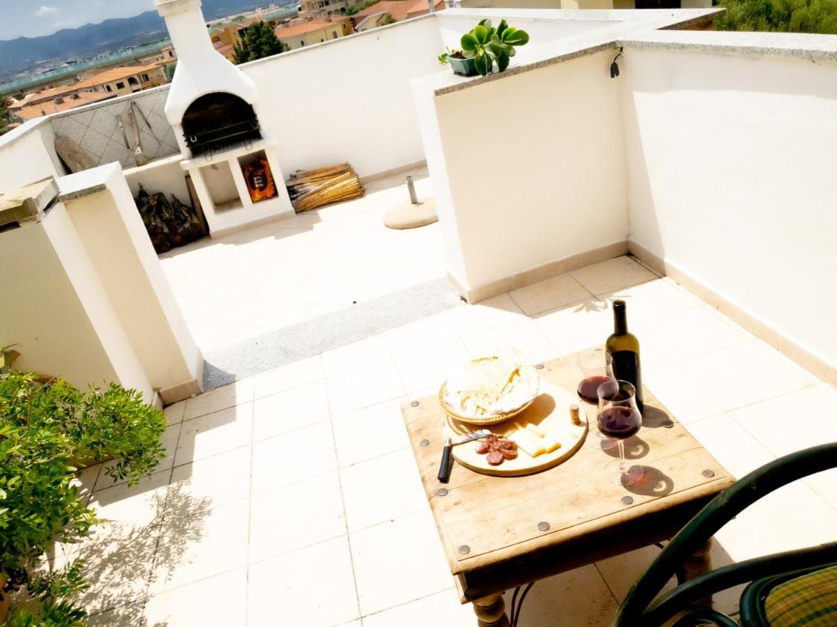 Penthouse Attico Pop - Pms Casevacanze Olbia Eksteriør billede