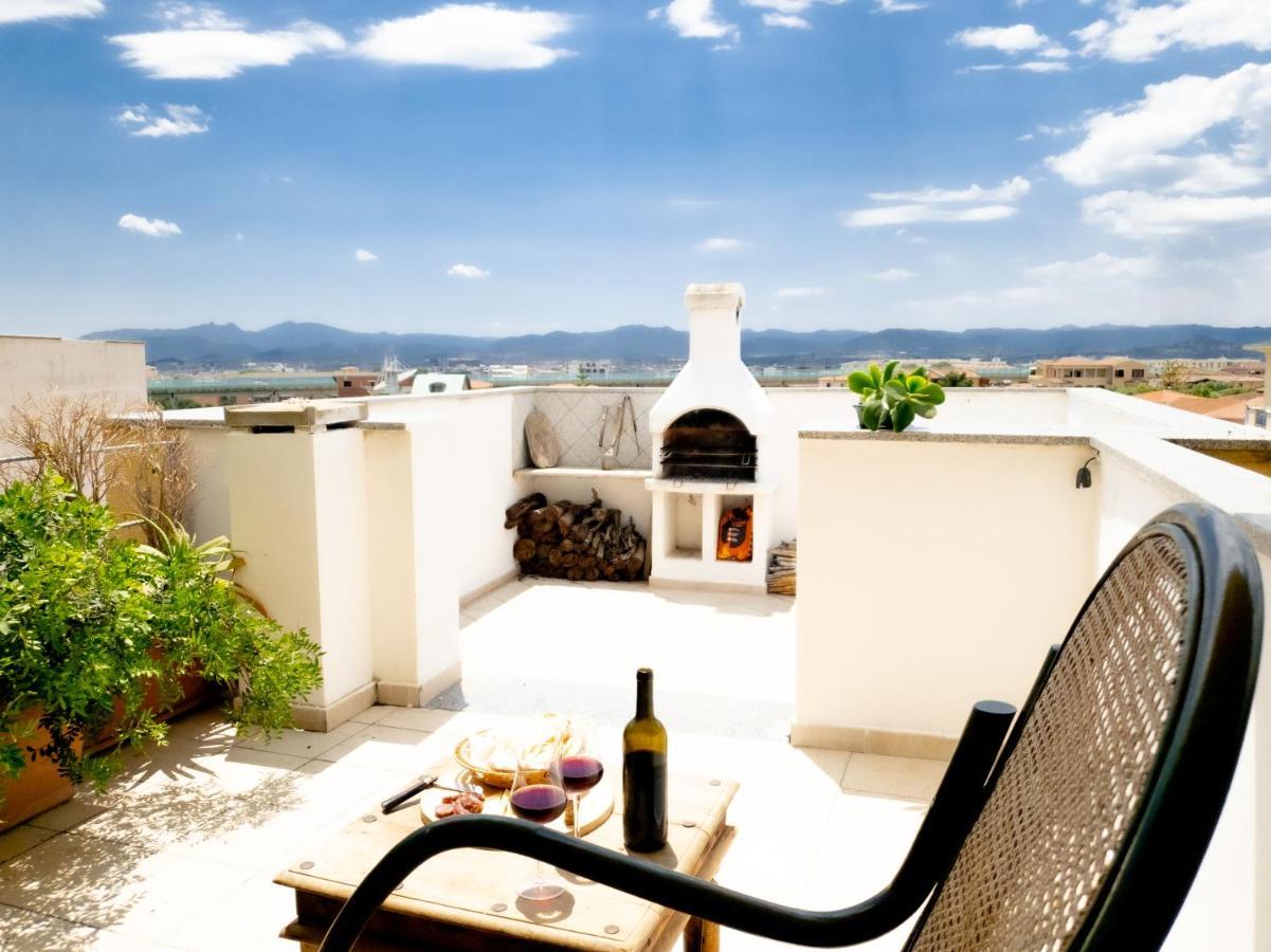 Penthouse Attico Pop - Pms Casevacanze Olbia Eksteriør billede